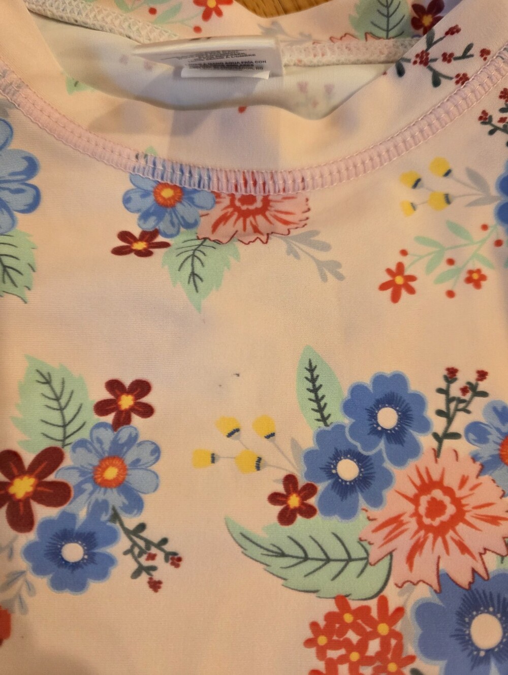 Ruffle Butts Rashguard - Picture 2 of 3